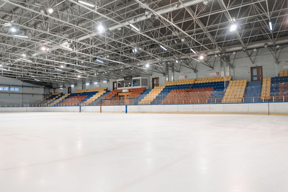 Fedeguayas reinaugura el Patinódromo Carlos Merino tras inversión de USD 59.700